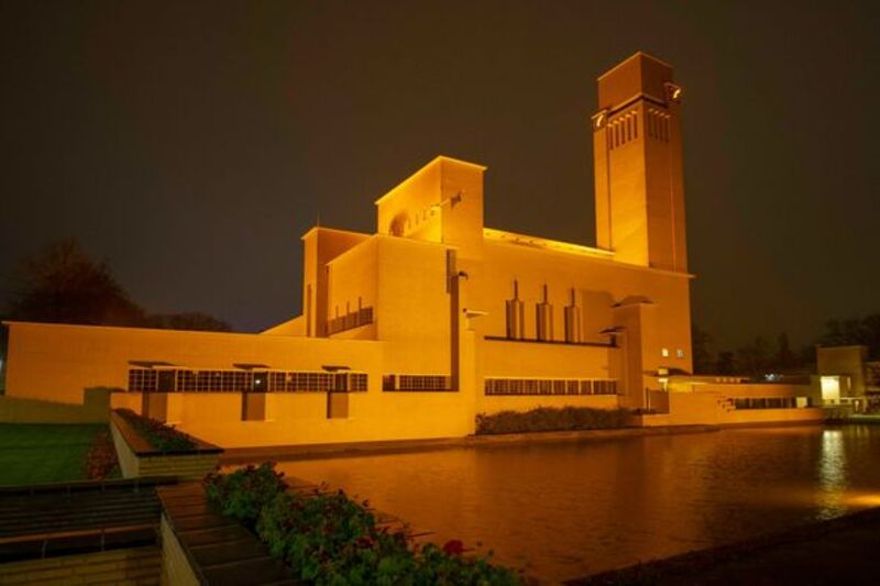 Neem deel aan Orange the World in Hilversum