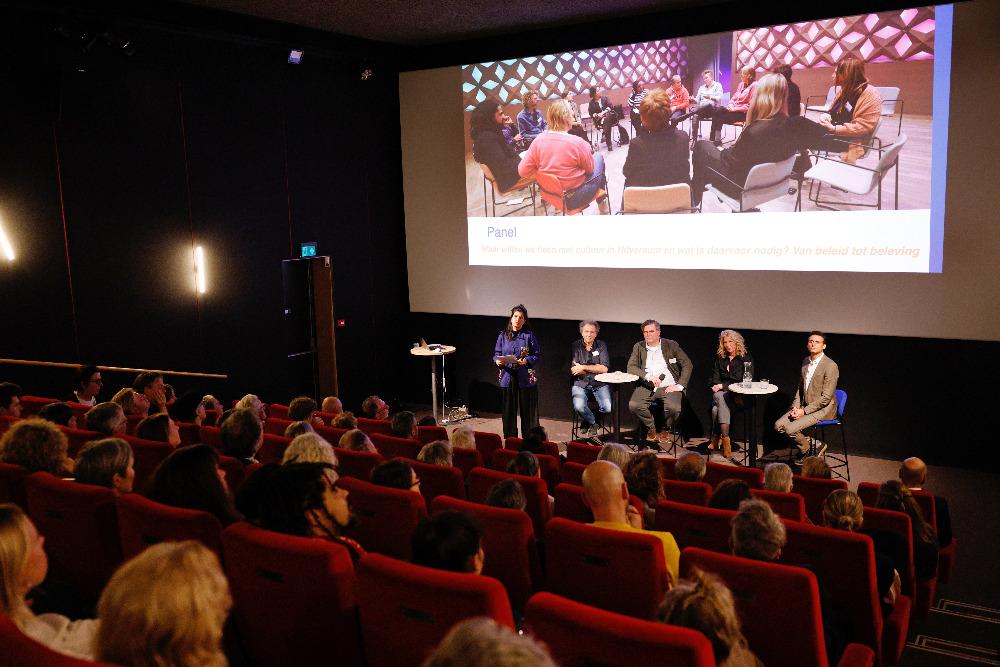 Het cultuursymposium in de Vorstin