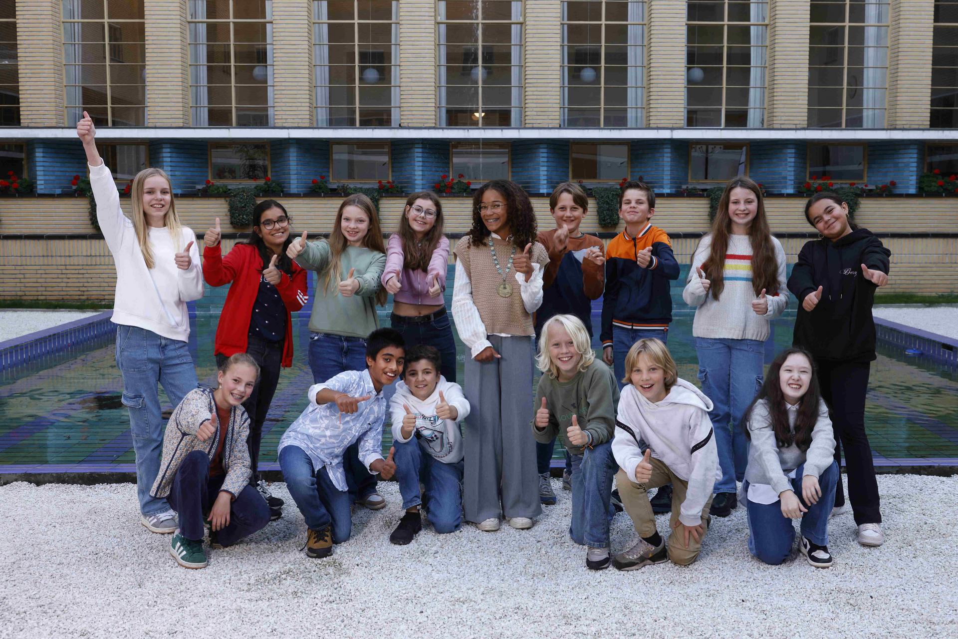 Groepsfoto kindergemeenteraad 2024 2025