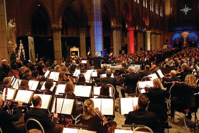 Philharmonisch orkest in St Vituskerk