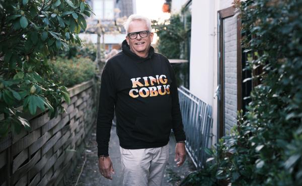 DJ Cobus uit Nederhorst den Berg zorgt voor de muzikale sfeer op 18 augustus.