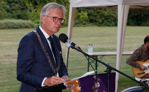 Burgemeester Gerhard van den Top hield een toespraak tijdens de Indiëherdenking